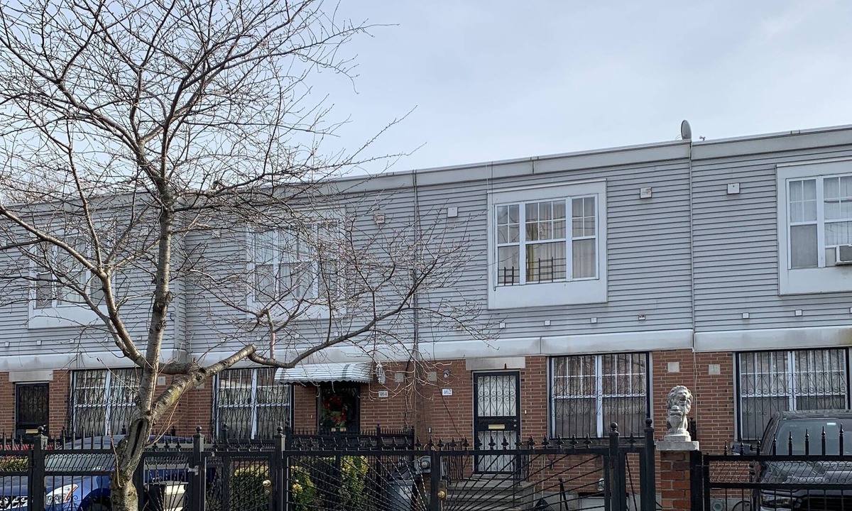 East New York House | Latisha house