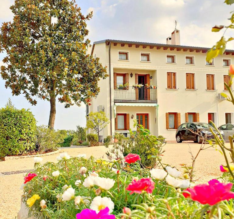 Farra di Soligo Apartment | Le Vigne di Annalisa Sweet Relax Rooms in Unesco Prosecco D.o.c.g.