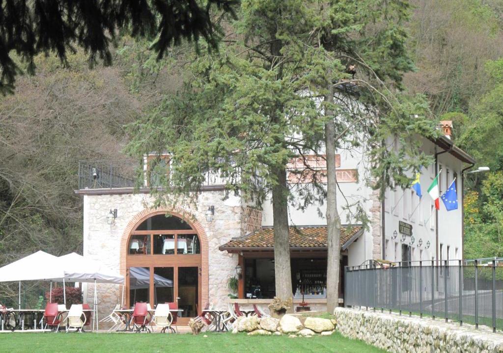 Nord-Est Bed & Breakfast | Locanda Al Confin - Osteria Le Piere