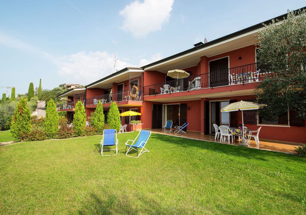Holiday Torri Del Benaco Persons Bedrooms | Frader