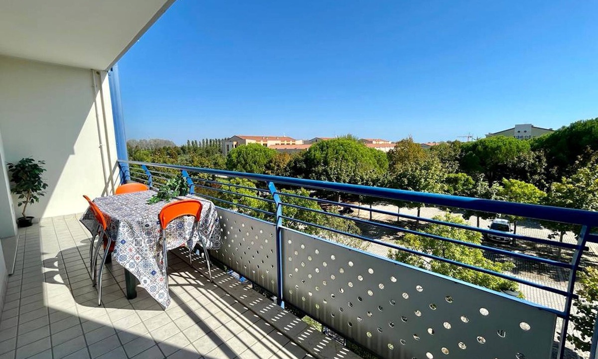 Torre di Fine Apartment | Luminous flat with balcony