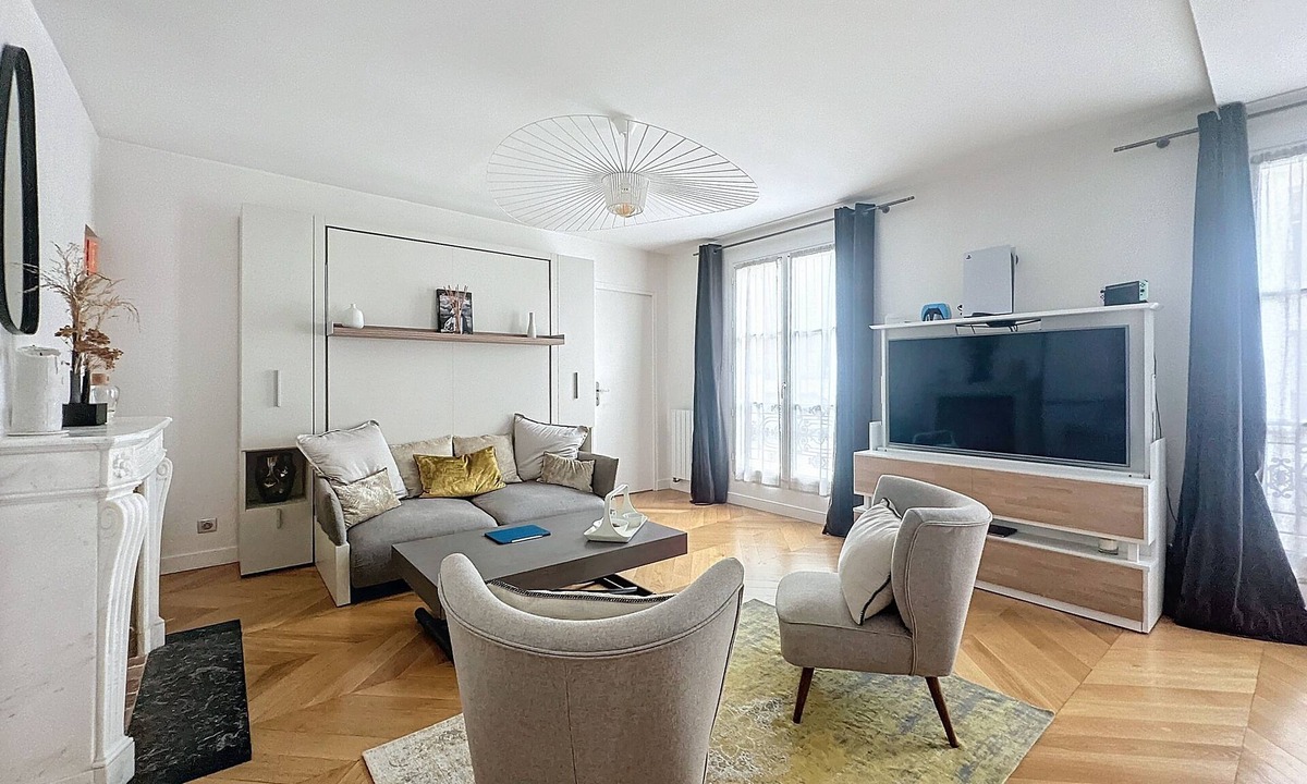 Montparnasse Apartment | LUXEMBOURG GARDEN