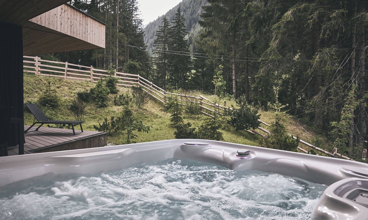 Racines Ski Chalet | Luxurious Chalet in the Racines forest with private jacuzzi