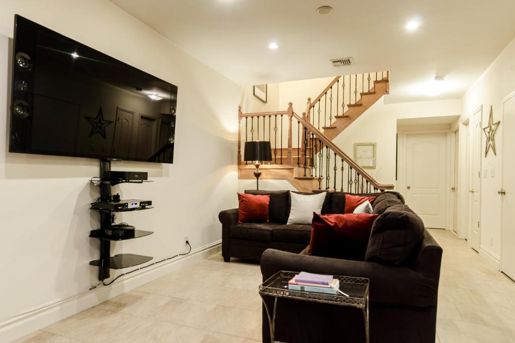 Wingate Apartment | Luxurious Duplex Condo in the Heart of Brooklyn