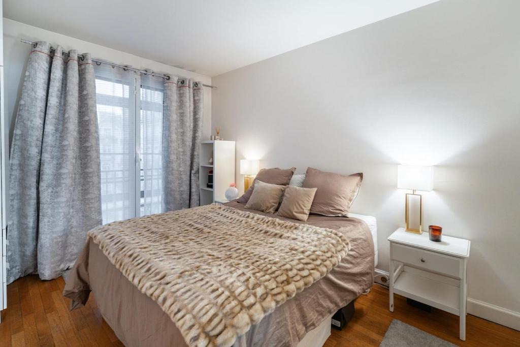 Champs-Elysees Apartment | Luxury and Elegance Georges V
