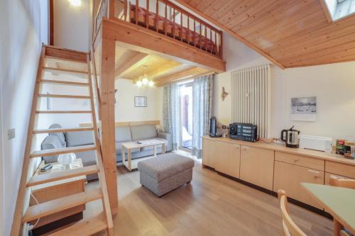 Avelengo Apartment | Maisonette Meraner Blick