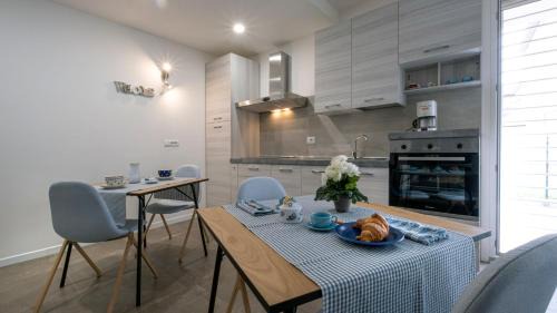 Old Town House | Maisonette Modena Park