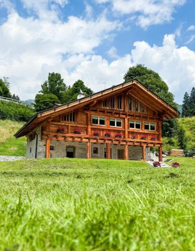 Carisolo Ski Chalet | Maroc Mountain Chalet