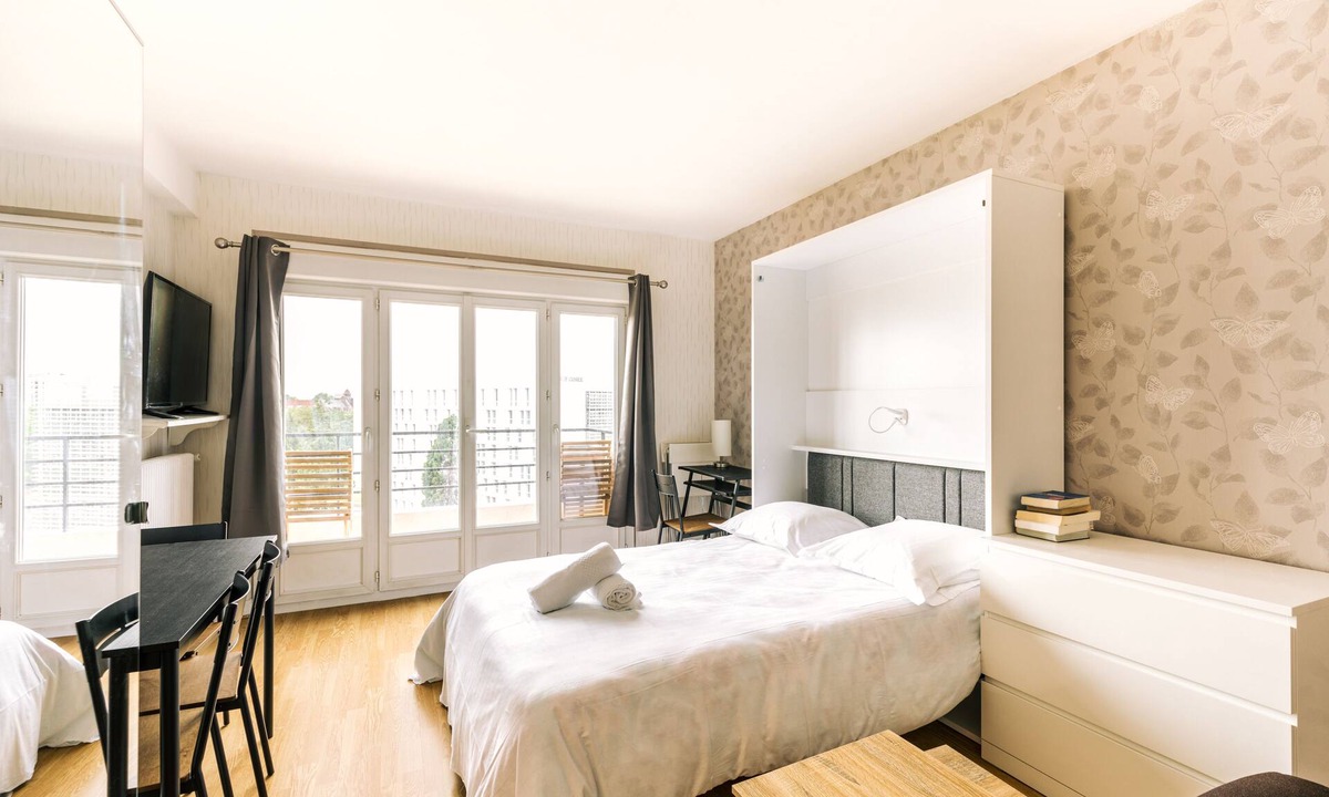 14th Arrondissement Apartment | Marvellous Studio in Paris-14