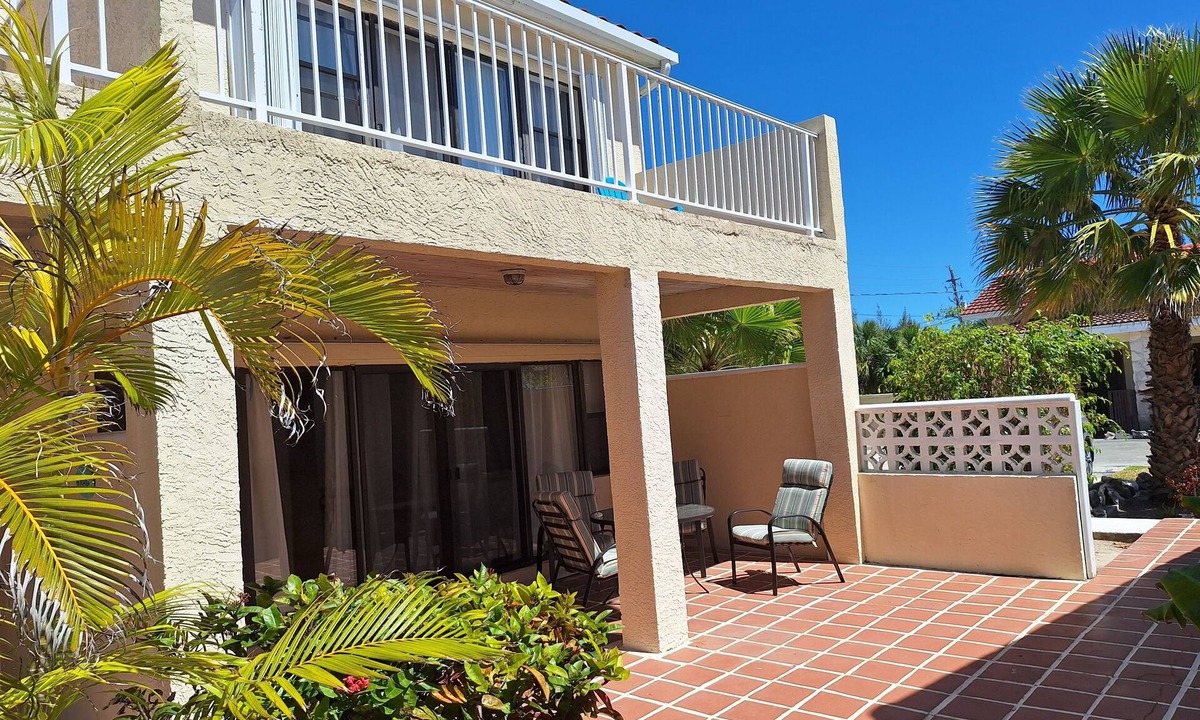 Bahamas Terrace Condo | Marvelous 2-bedroom condo in Freeport with WiFi