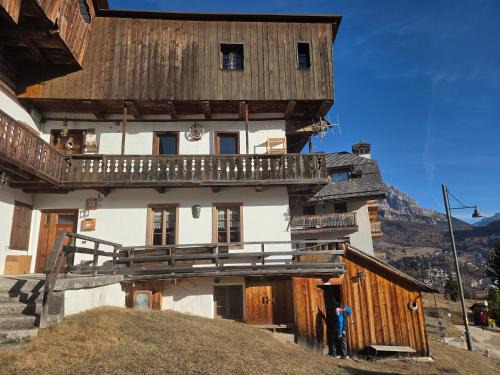 Cortina d'Ampezzo Apartment | Meleres 11
