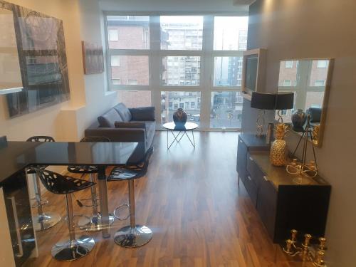 Centro Direzionale Apartment | Michelangelo 30 apartamento moderno vicino Bosco Verticale