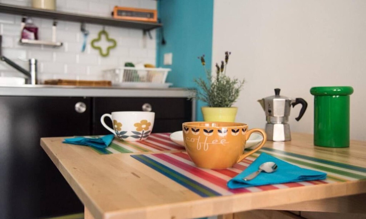 Stadera Apartment | Milan Railing House, Convenient for Navigli & City Center