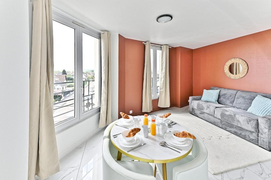 Gagny Apartment | Modern and spacious 2 bedroom apartment - III