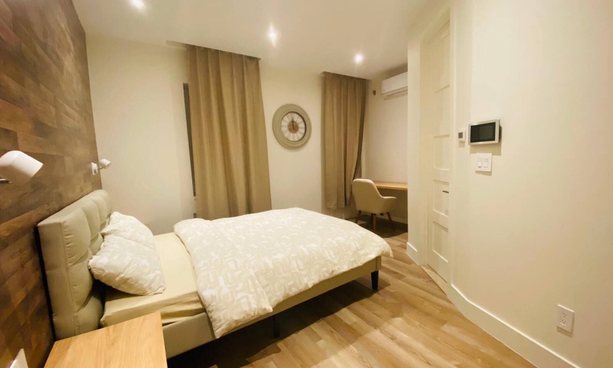 Sheepshead Bay Apartment | Modern comfortable room with its own bathroom