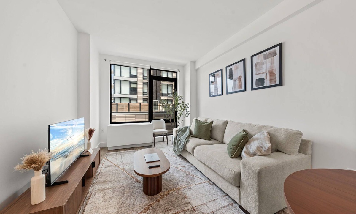 Port Morris Apartment | Modern Furnished Apartment Minutes from Manhattan