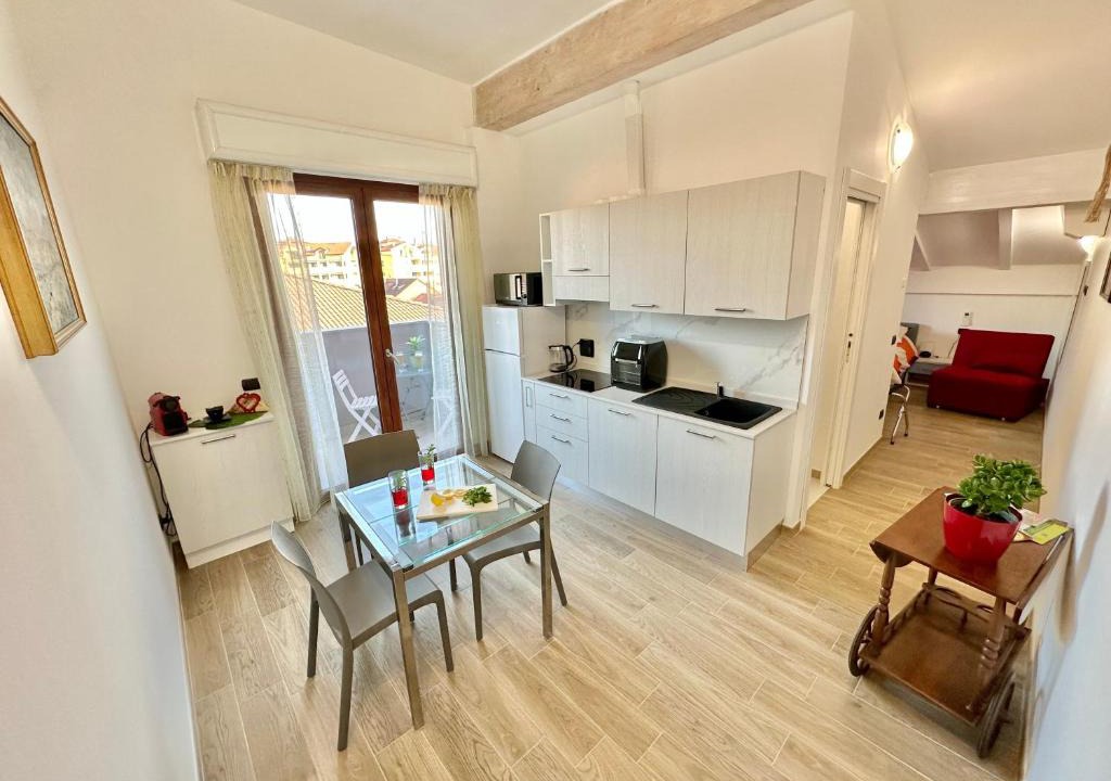Cesate Apartment | MONOLOCALE A10 Arcobaleno - Mi Rho fiera