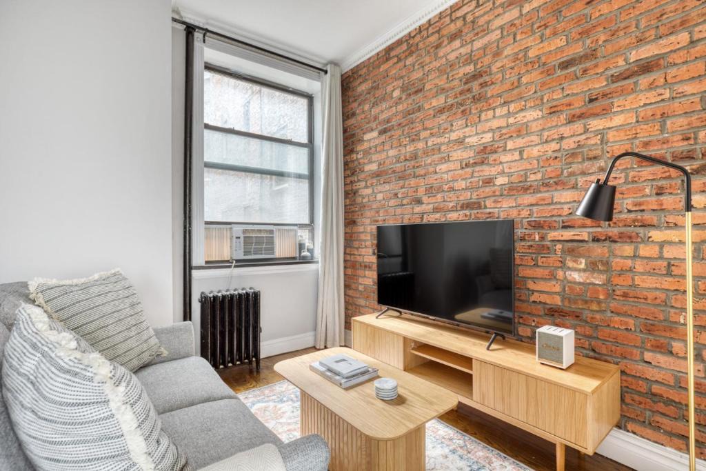 Tudor City Apartment | Murray Hill 2br w wd nr UN NYC-1052