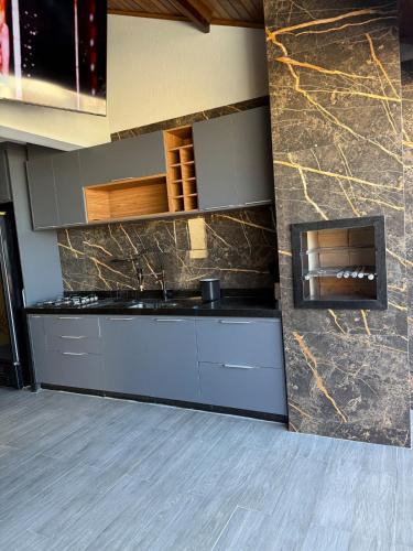 Sahy Apartment | Nadine Gouvêa