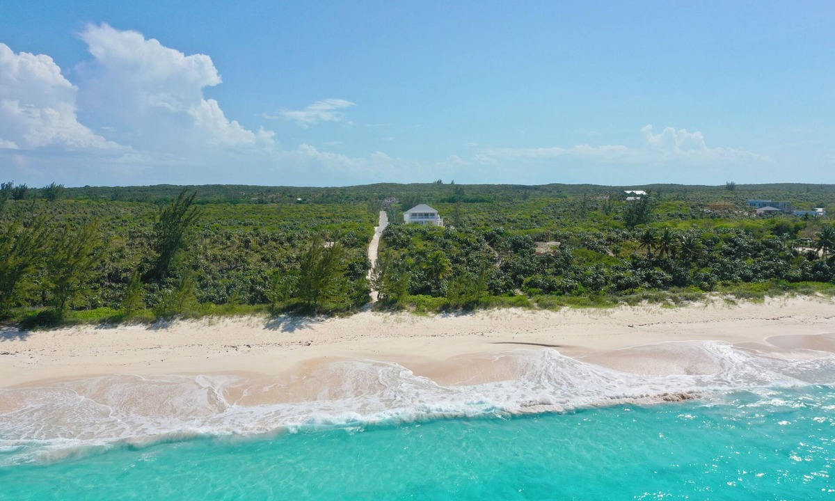 North Palmetto Point House | New Banks Road Estate Home w/Heated Pool on Pink Sand Poponi Beach