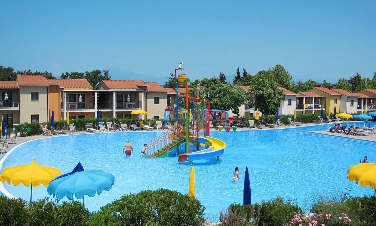 Cavalcaselle Apartment | Nice apartment for 6 guests with A/C, WIFI, pool, TV and balcony