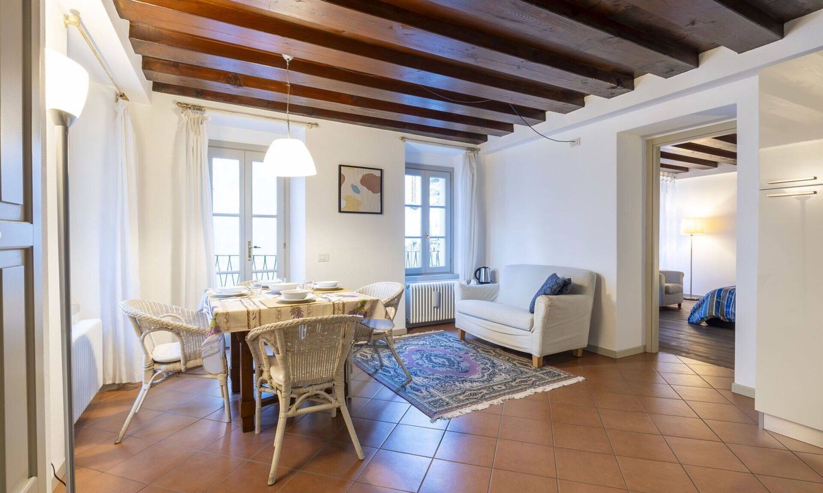 Valtellina Apartment | Nice apartment for 2 people with WIFI, TV and balcony