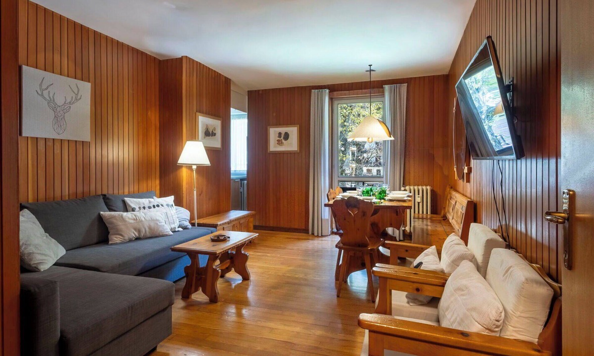 Valtellina Apartment | Nice apartment for 6 guests with WIFI, TV, balcony and pets allowed