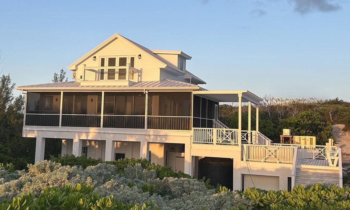 Green Turtle Cay House | OCEANFRONT New Construction Green Turtle Cay with POOL