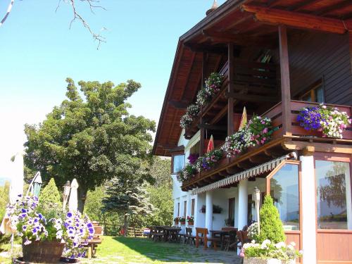 Lajen House | Pension Hatzis