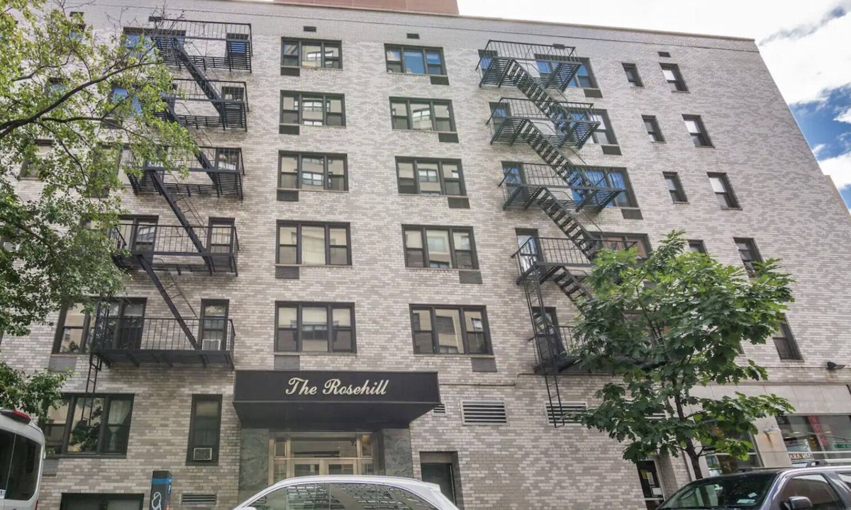 Kips Bay Condo | Penthouse 1BD1BA in Kips Bay with free laundry
