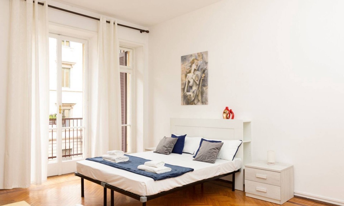 Guastalla Apartment | Picasso - Spacious Exclusive Apartment