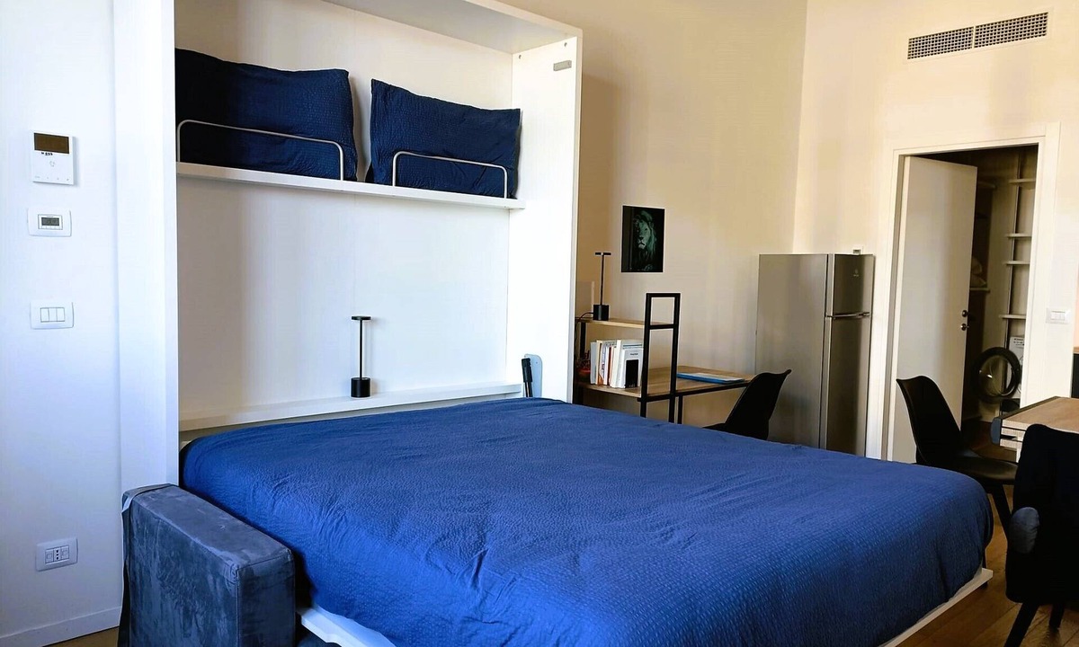 Milan Apartment | Private Terrace in Milan Navigli M2 Metro