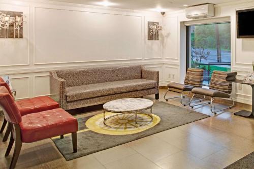 Ramada | Willowbrook