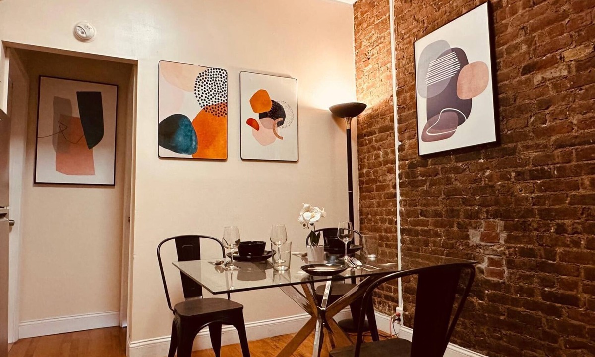 East Village Apartment | Real Cozy Apartment in Downtown Manhattan