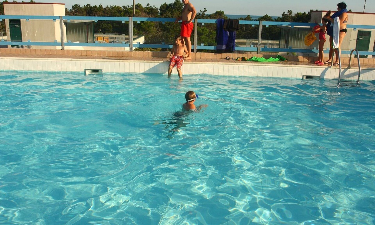 Bibione Pineda Apartment | Residence Gemini is an apartmenthouse (with elevator) near the sea (150m), in Bibione Pineda area, w