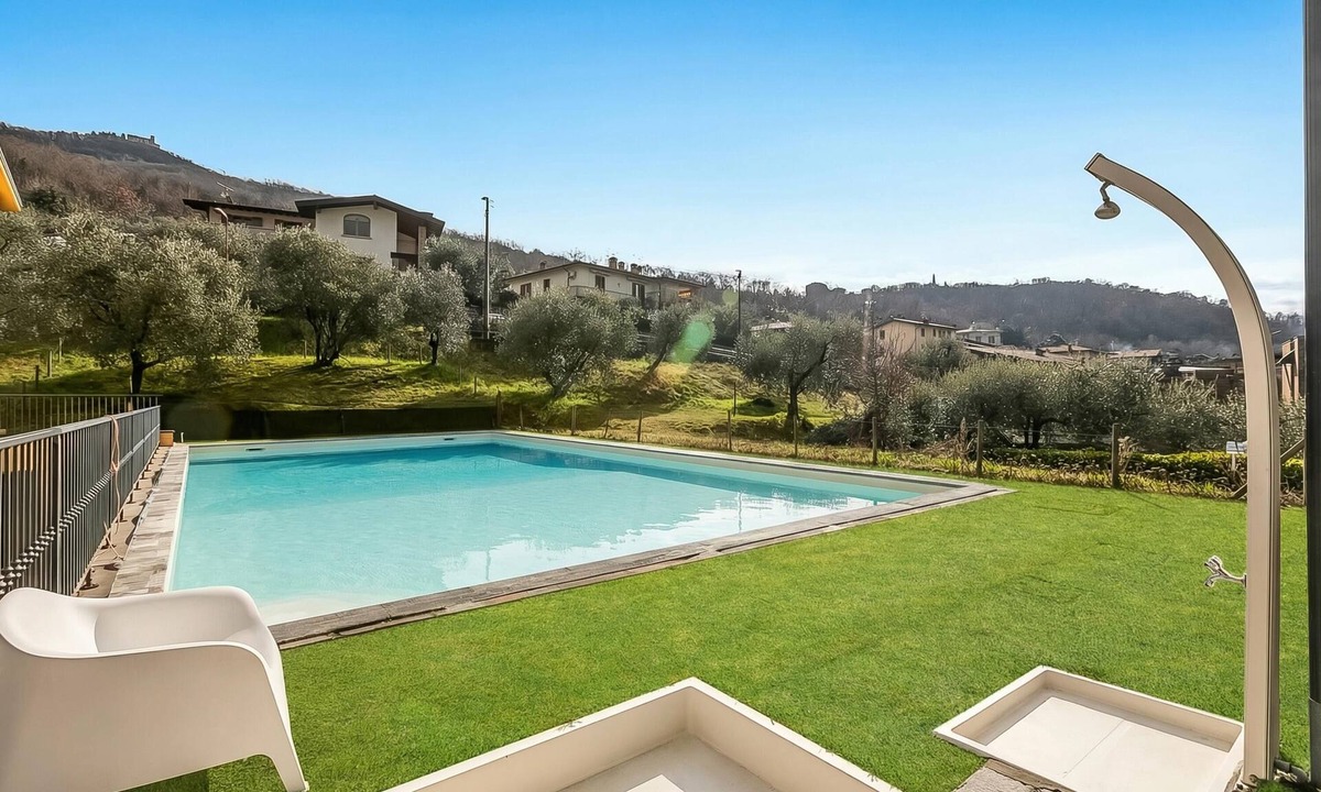 Sensole Apartment | Residence La Perla - Apt 36, Monte Isola, Italy