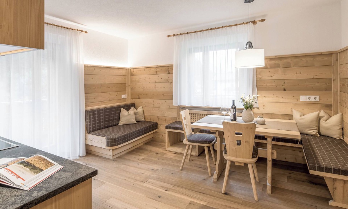 San Giacomo Apartment | Residence Lärchwiese apartment no. 1 with a view of the mountains