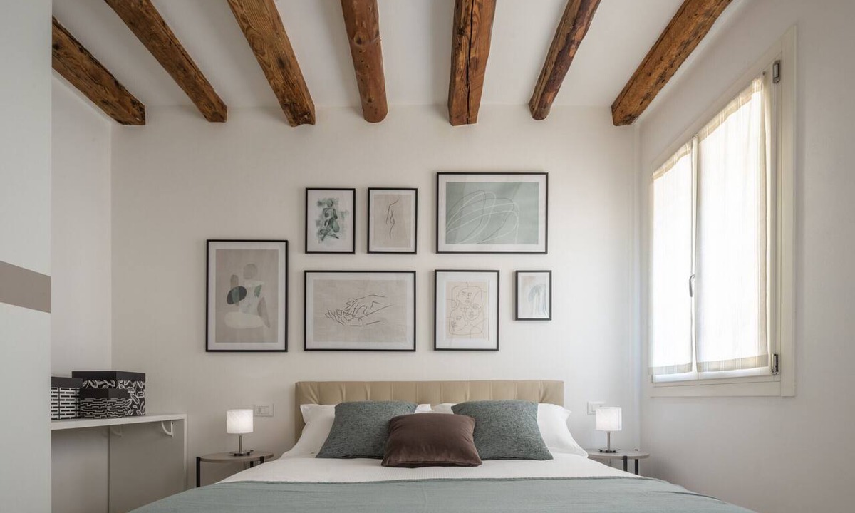 Santa Croce Apartment | San Giacomo dall'Orio Garden Apartment R&R