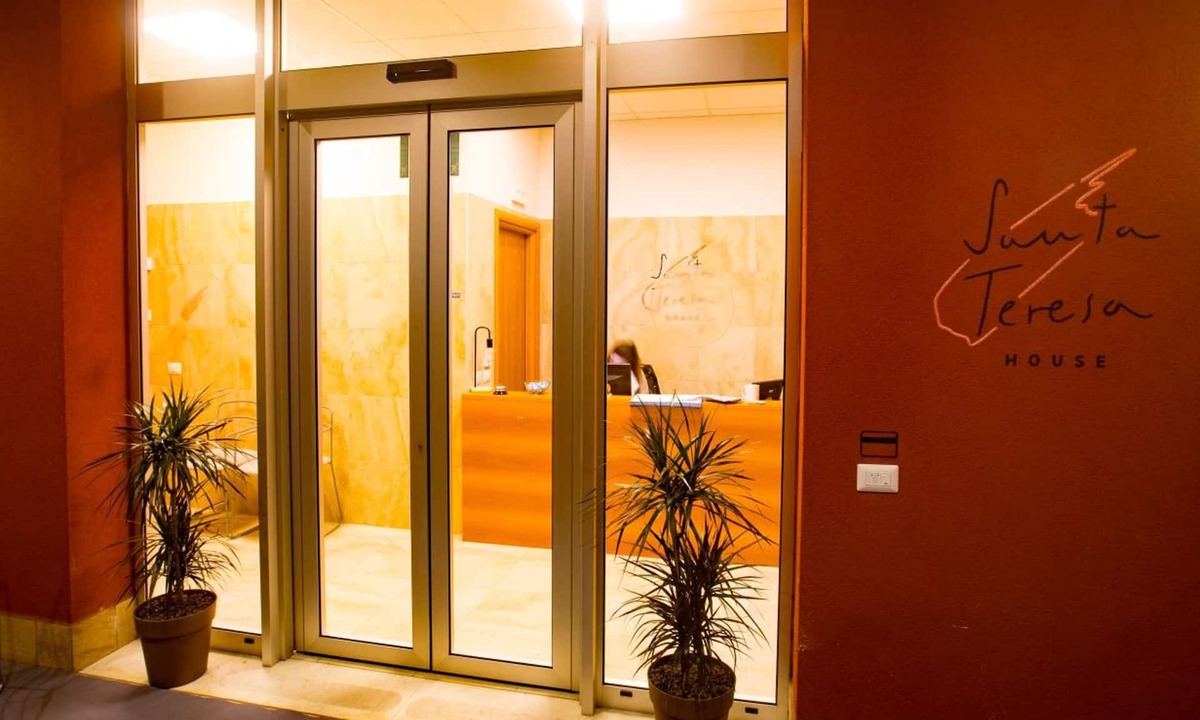Borgo Roma Bed & Breakfast | Santa Teresa House