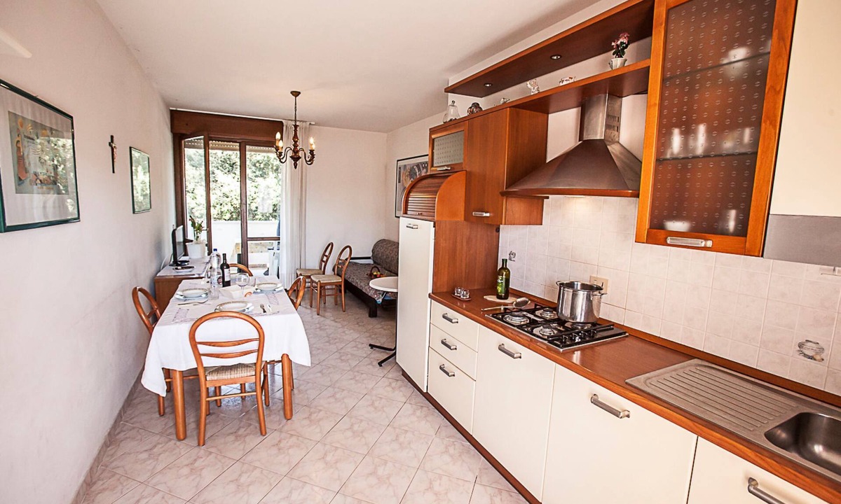 Rosapineta Apartment | Seaside serenity flat with outdoor pool