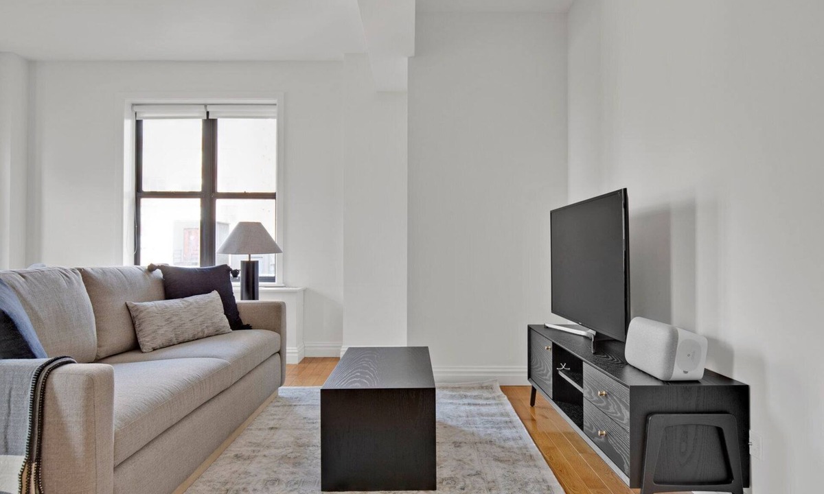 Lincoln Square Apartment | Serene UWS 2BR w/Doorman, Gym, near Central Park, by Blueground