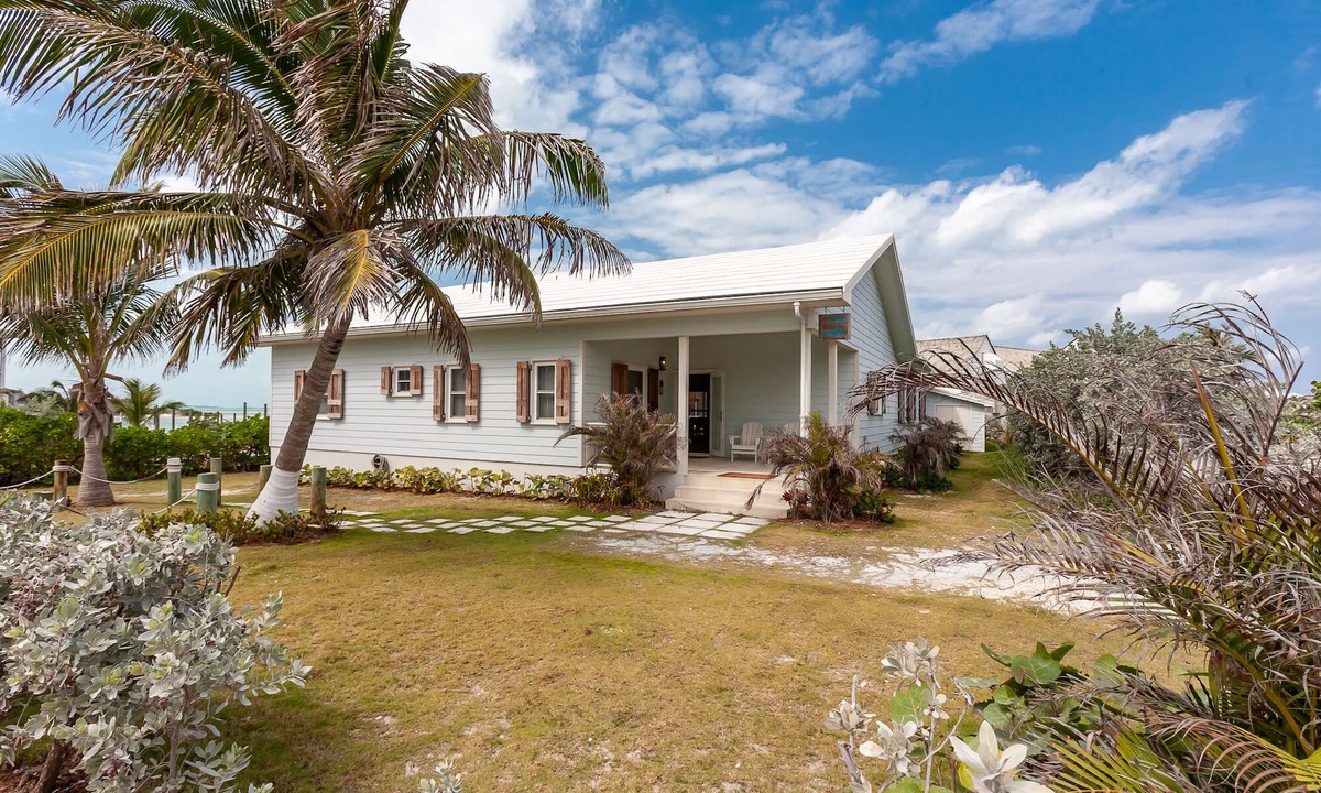 Hope Town House | Shore Leave – Relax, Unwind & Enjoy Paradise in Style