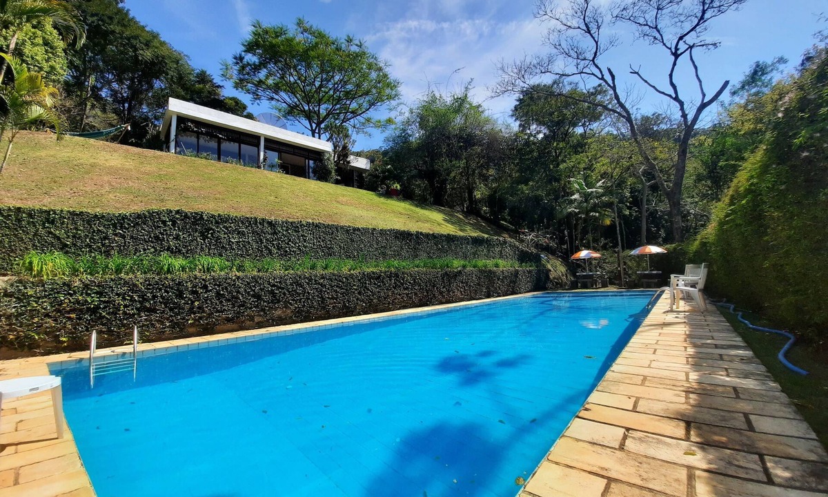 Teresopolis House | Site with panoramic views of the Atlantic forest and mountains, 10 minutes from downtown