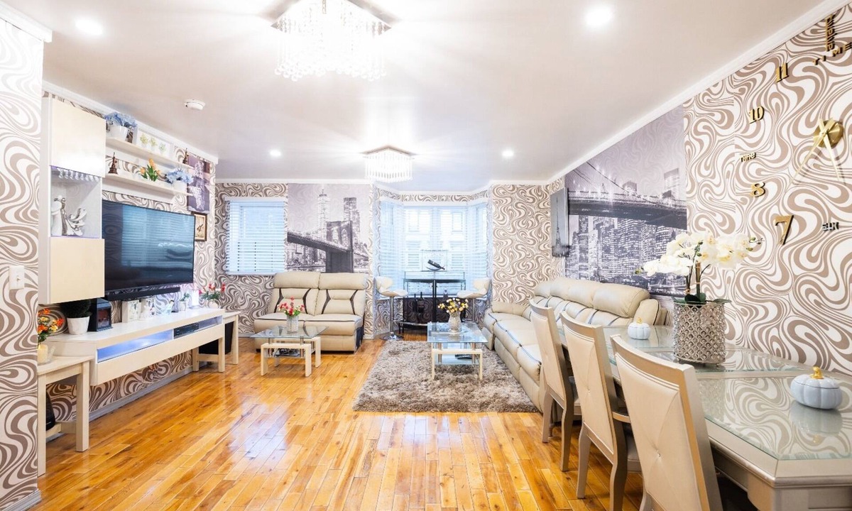 Bedford-Stuyvesant Apartment | Spacious 3-bedroom apartment with WiFi, AC in fabulous Brooklyn