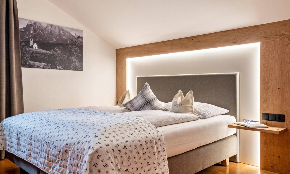 Renon Apartment | Studio Apartment 'Zunerhof Fenn' with Mountain View, Shared Garden and Wi-Fi