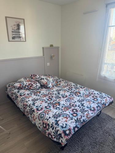 Antony Apartment | Studio lumineux avec WiFi gratuit Centre Antony, accès rapide Paris & Orly