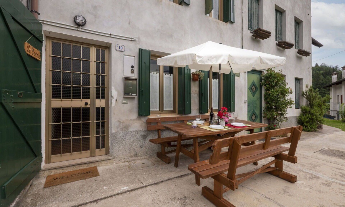 Barcis House | Stunning villa for 8 guests with TV and patio