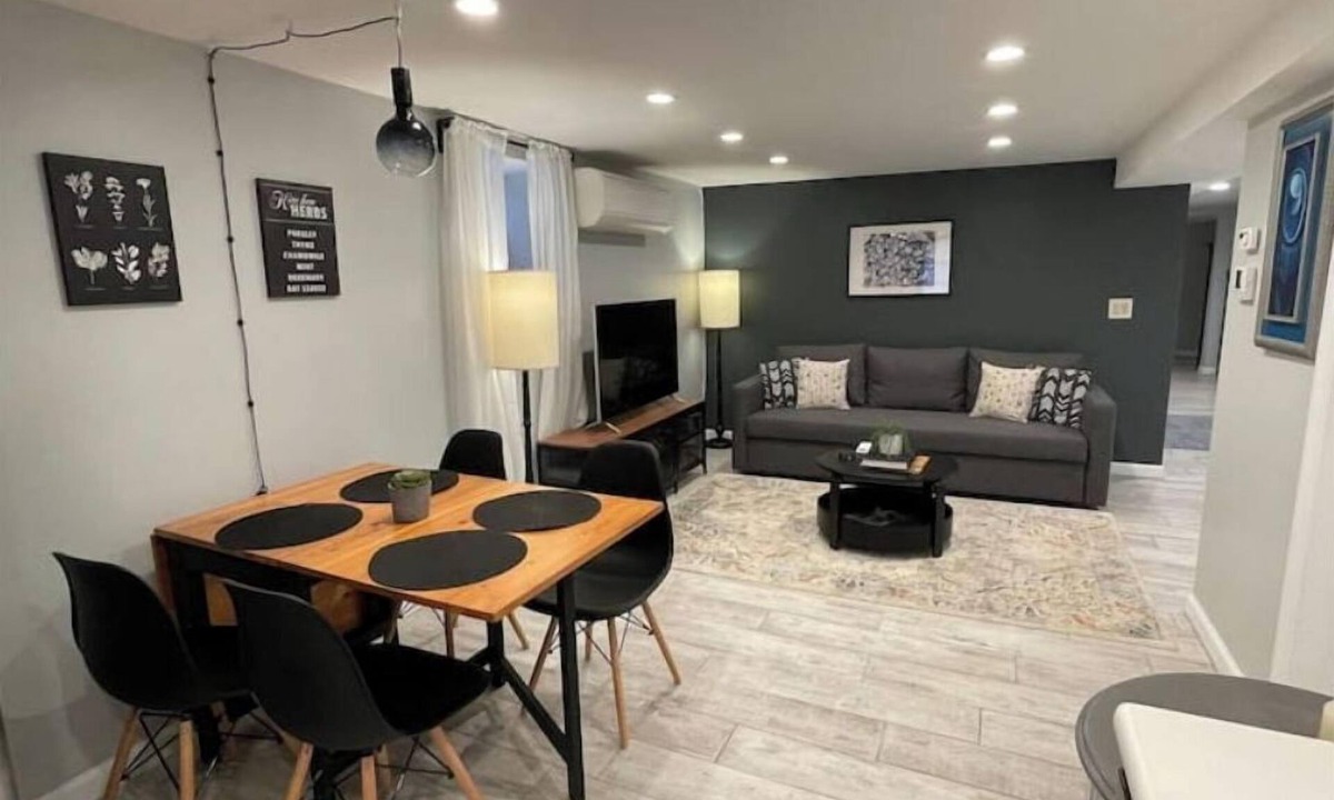 Bay Ridge Apartment | Stylish walk-in 1 bedroom apartment 20 minutes from Manhattan
