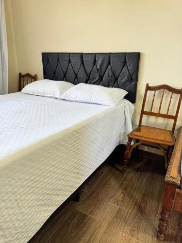 Miguel Pereira Hotel | Suíte Casa de Luz-Lar na Serra-Quarto-01 - Duplo ou Triplo