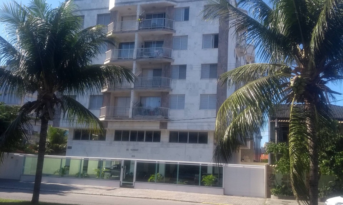 Braga Apartment | Suite with balcony and independent kitchen in apartment.
